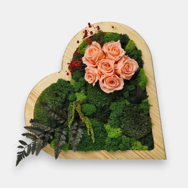 Drewniane serce 2w1 z mchem mieszanym i wiecznymi różami brzoskwiniowymi