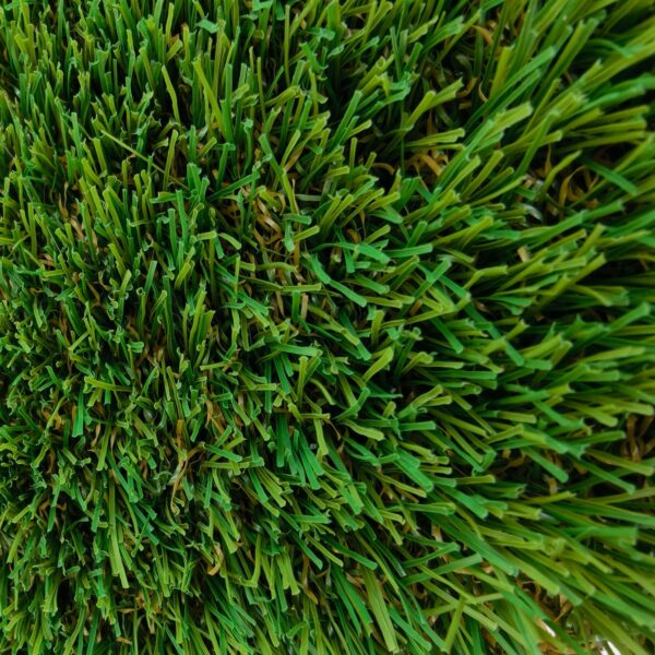 Sztuczna trawa Cici 38mm z bliska Sztuczna trawa Cici 38mm W sposób perfekcyjny imituje naturalny trawnik i daje wiele nowych możliwości aranżacji przestrzeni.